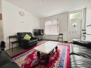 Lounge- click for photo gallery